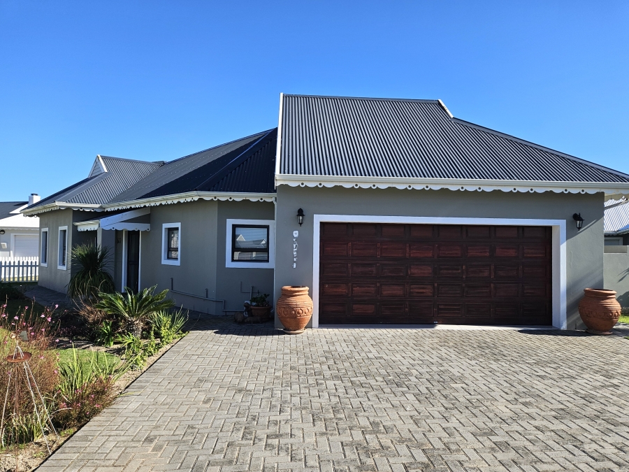 3 Bedroom Property for Sale in Marina Martinique Eastern Cape